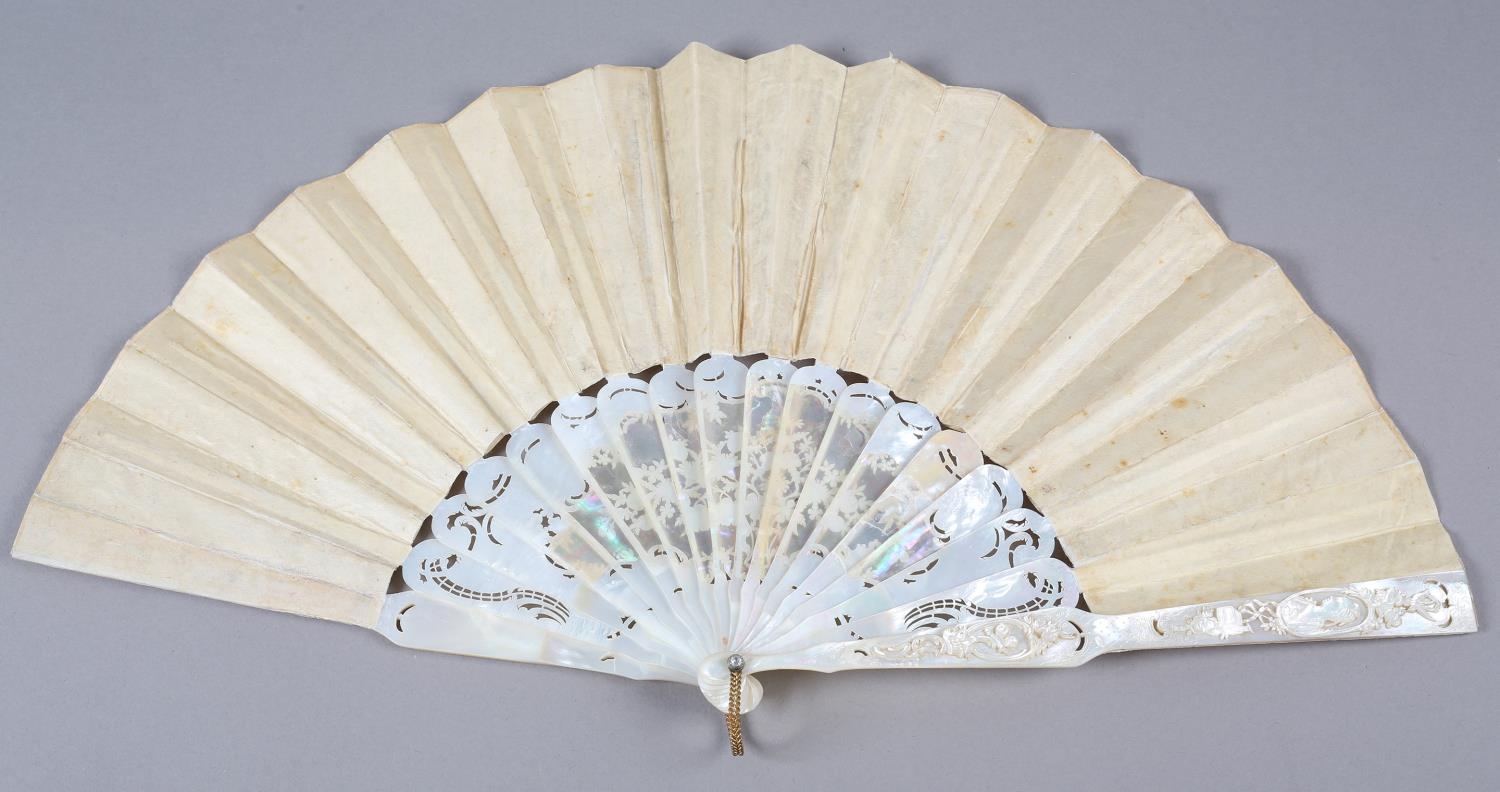 A c.1880’s mother of pearl fan with very elaborate carving, the guards pierced then applied with - Image 5 of 6