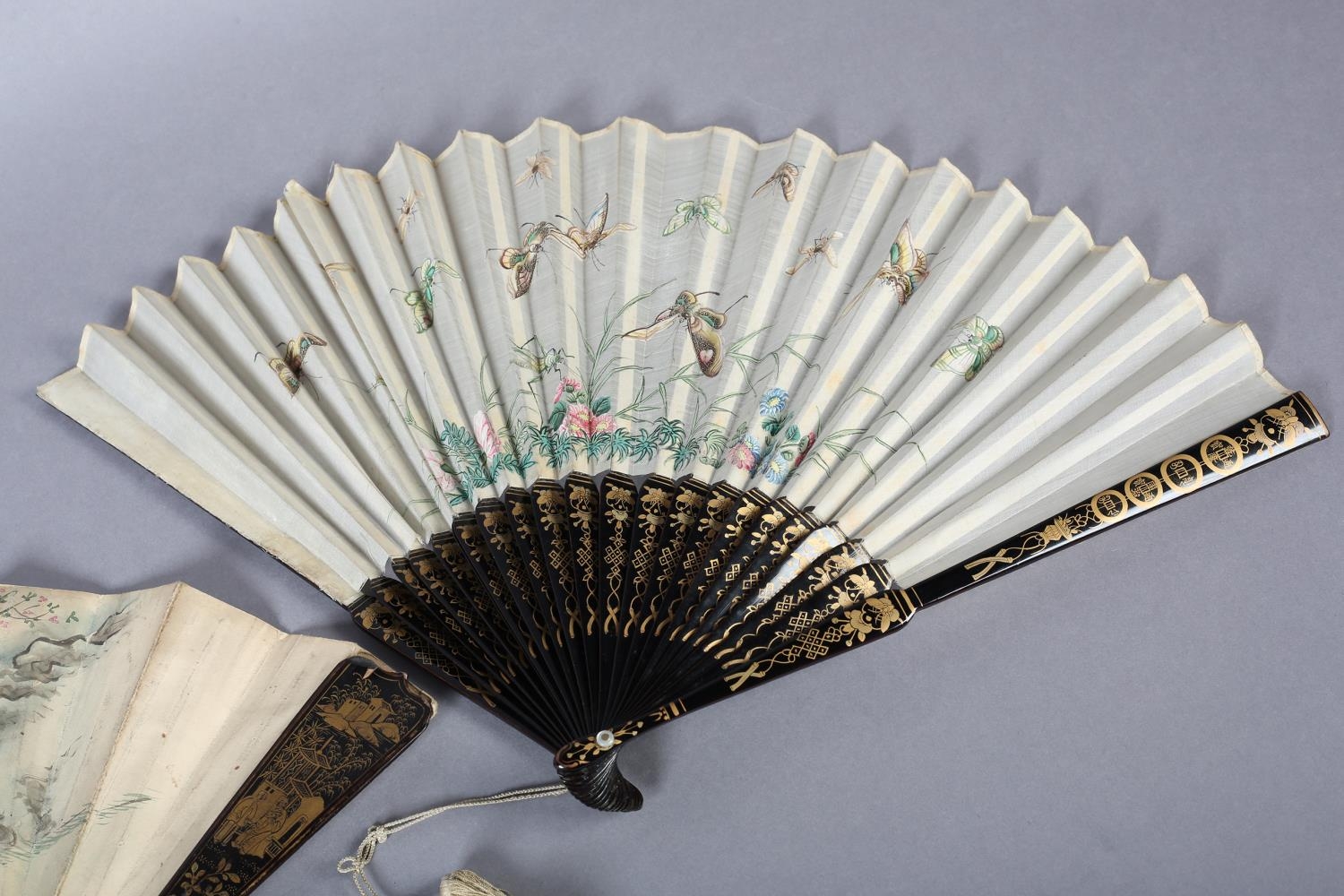 Two 19th century Chinese fans, Qing dynasty, the first quite large, the cream gauze leaf painted - Image 2 of 5