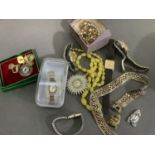 A quantity of costume jewellery, wristwatches, necklaces, brooch, pearls etc
