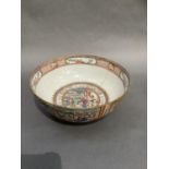Late 18th/early 19th century Chinese familel rose punch bowl, the exterior painted with two large