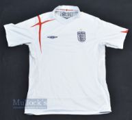 2005/07 England International Home football shirt size X large in white, Umbro short sleeve