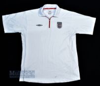 1999/01 England Home Shirt Umbro white with short sleeves and zip