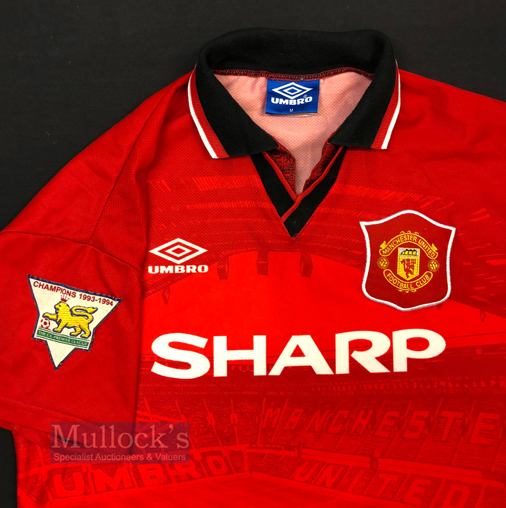 1994/96 Manchester United Home football shirt size medium, in red, Umbro, short sleeve, with 1993-94 - Image 2 of 3