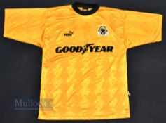 1996-98 Wolverhampton Wanders Wolves Training Shirt, by Puma size M with short sleeves and