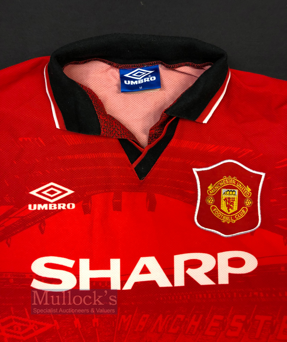 1994/96 Manchester United Home football shirt size medium, in red, Umbro, short sleeve, with 1993-94 - Image 3 of 3