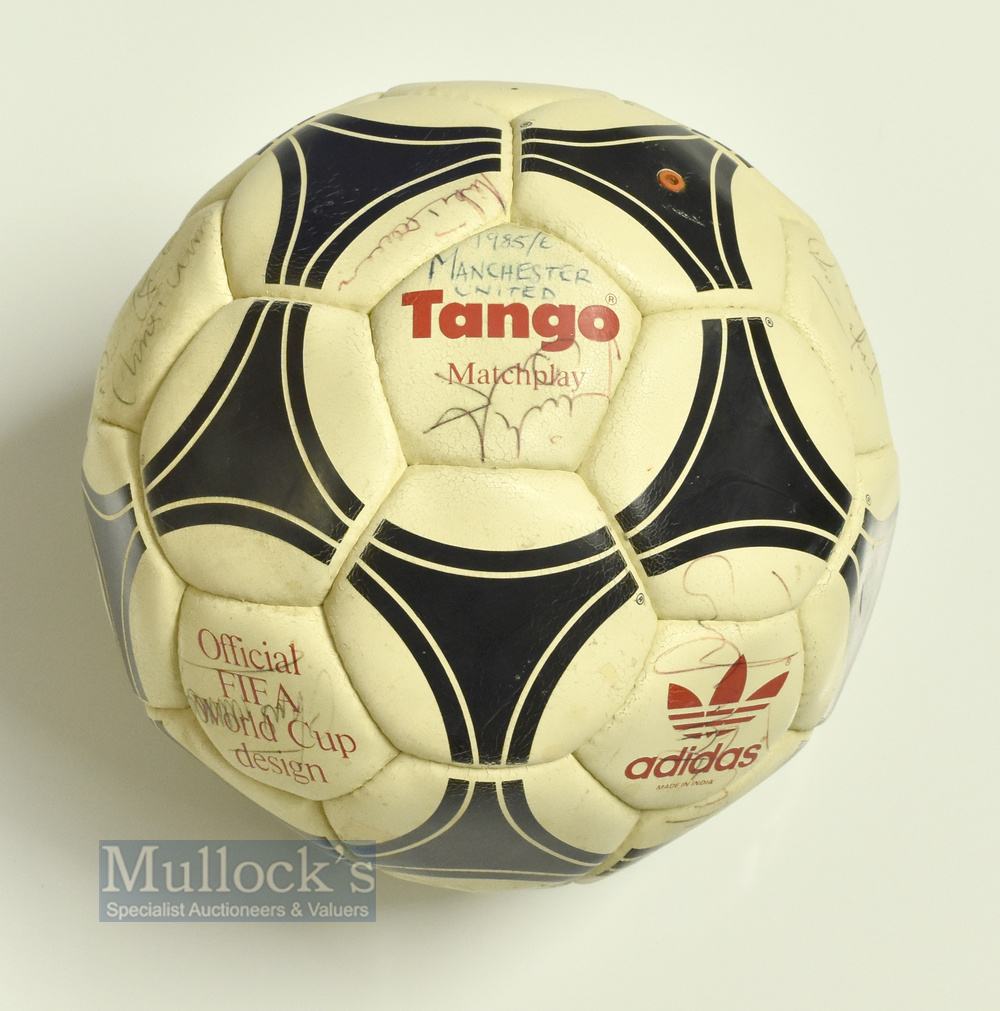 1985-86 Manchester United Signed football, a few of the names are a bit faint you able to read Ron - Image 2 of 3