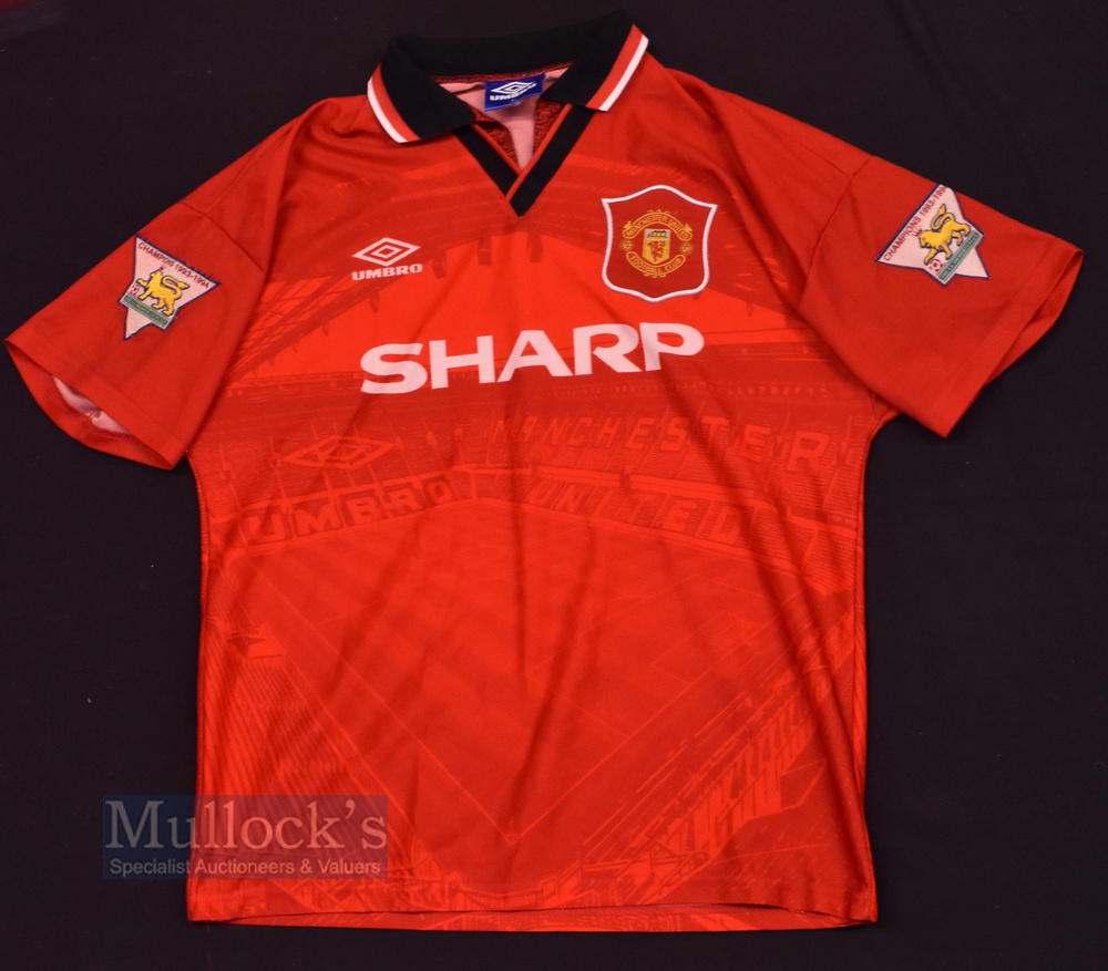 1994/96 Manchester United Home football shirt size medium, in red, Umbro, short sleeve, with 1993-94