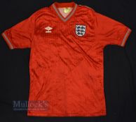 1984/87 England International Football Shirt Umbro, no sponsor, in red, size 42 L, short sleeve