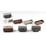 7x O Gauge Fine-scale Model Railway Box Vans, Brake Vans, Coal Wagon, Fruit Van, by mixed makers