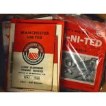 Collection of Manchester Utd football publications to include The Official Manchester Utd Club