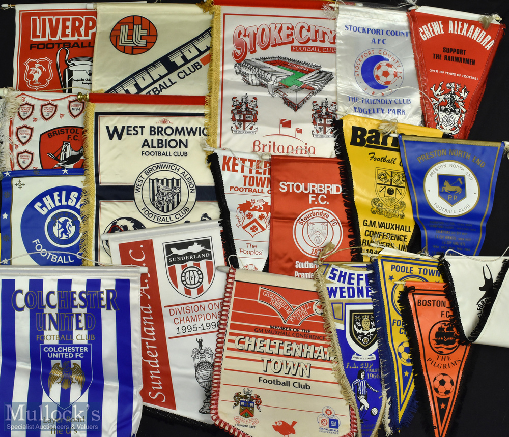 20 English/Welsh Premier and Football League Pennants, made of silk and nylon/plastic, a good