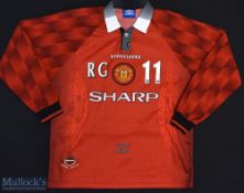 1996-98 Manchester United Football Shirt sponsored by Sharp, made by Umbro, RG 11 printed to front