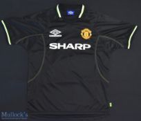 1998-99 Manchester United Football Shirt sponsored by Sharp, made by Umbro, Short Sleeve, Size L