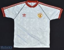 1991 Manchester United Cup Winners Cup Football Shirt with short sleeves, Size 42/44