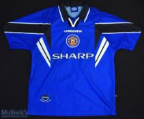 1996-97 Manchester United Football Shirt sponsored by Sharp, made by Umbro, Short Sleeve, Size L