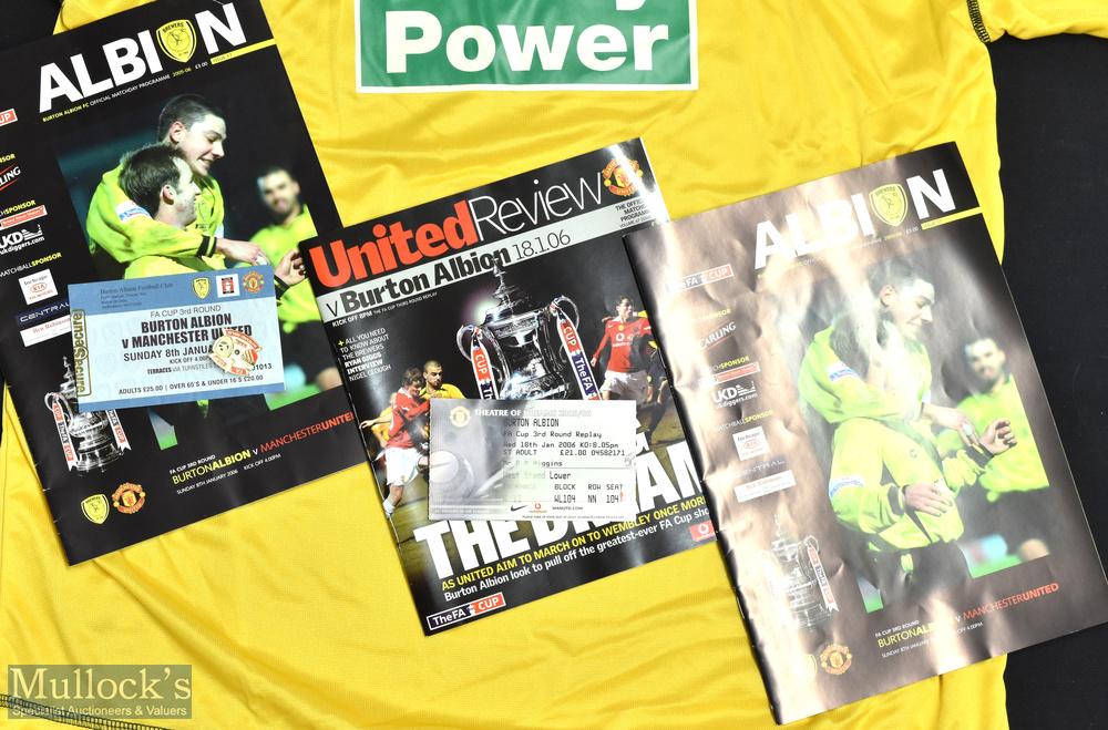 2006 Burton Albion FC v Manchester United FA Cup Football Shirt sponsored by Paddy Power, Made by - Image 2 of 2