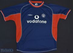 2000-01 Manchester United Football Shirt sponsored by Vodafone, made by Umbro, Short Sleeve, Size