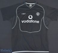 Early 2000s Manchester United Black Football Shirt sponsored by Vodafone, made by Umbro, Short