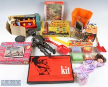 A Selection of Vintage Toys to include a plastic spinning top, plastic duck set, jigsaws, teach your