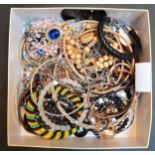 SELECTION OF COSTUME JEWELLERY including bead bracelets, necklaces, pendants, etc., 1 box