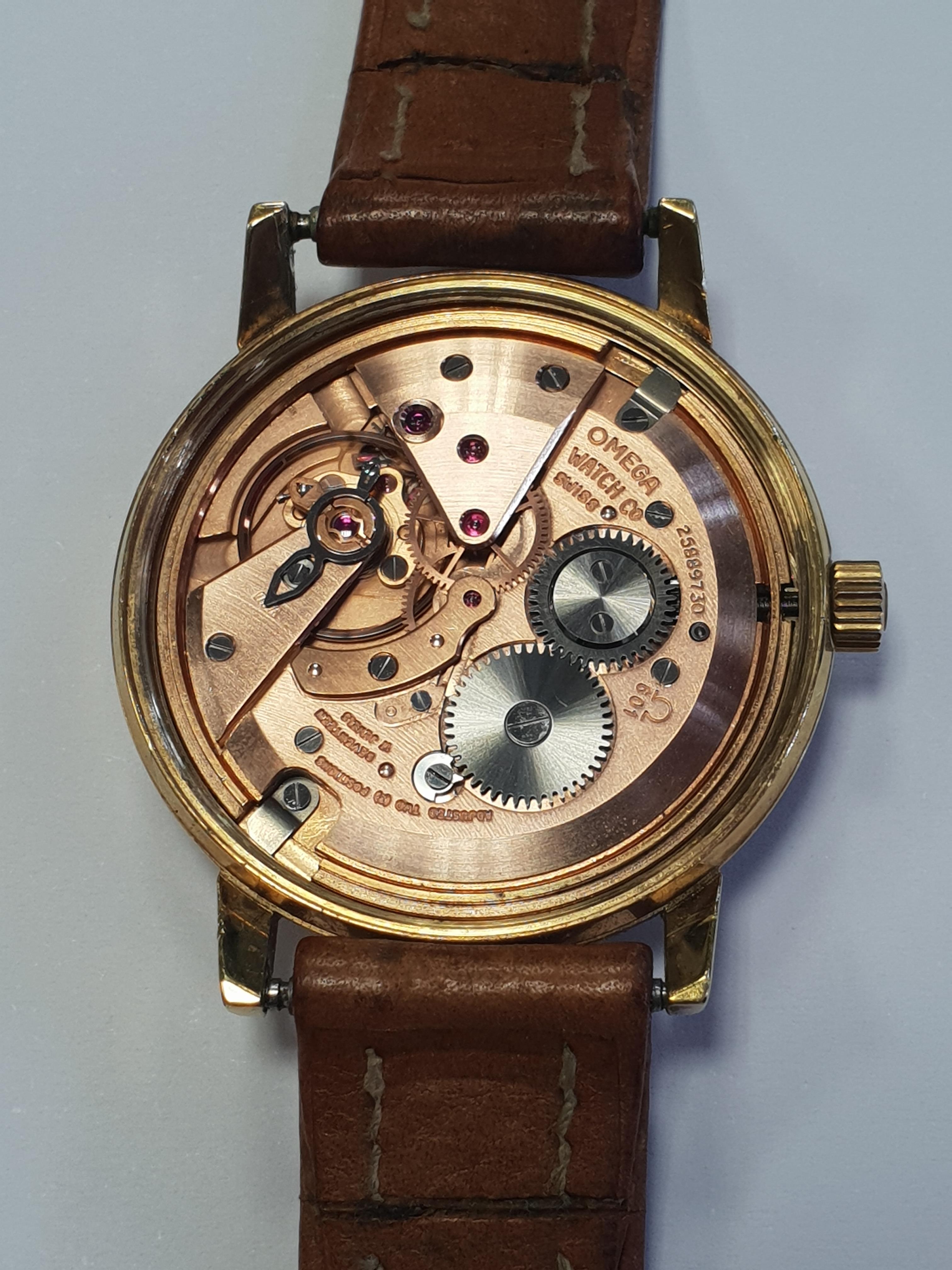 GENTLEMAN'S OMEGA WRISTWATCH 1967-8, the champagne dial with baton five minute markers and Arabic - Image 2 of 9