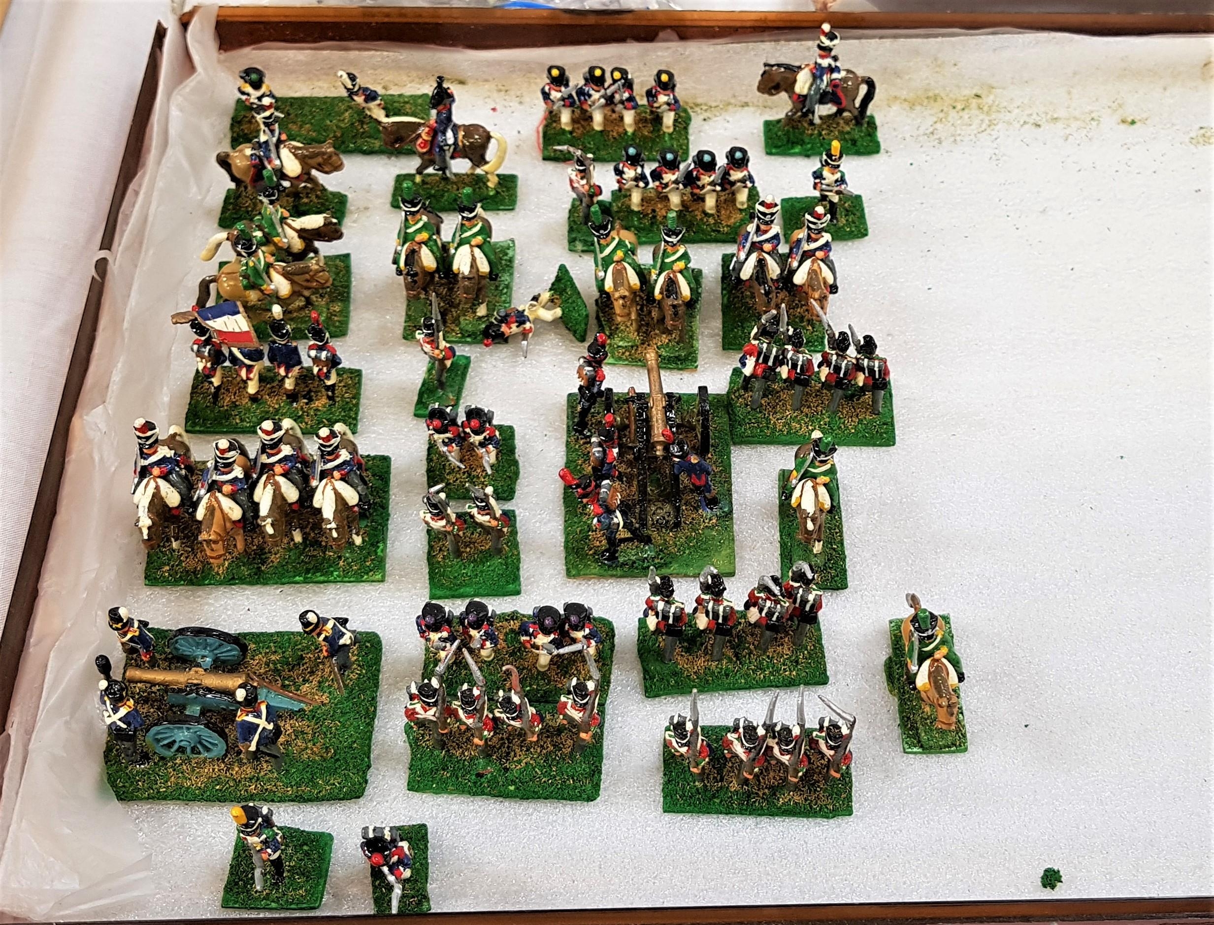 VERY LARGE SELECTION OF HAND PAINTED LEAD SOLDIERS various countries, regiments and ranks, including - Bild 5 aus 12