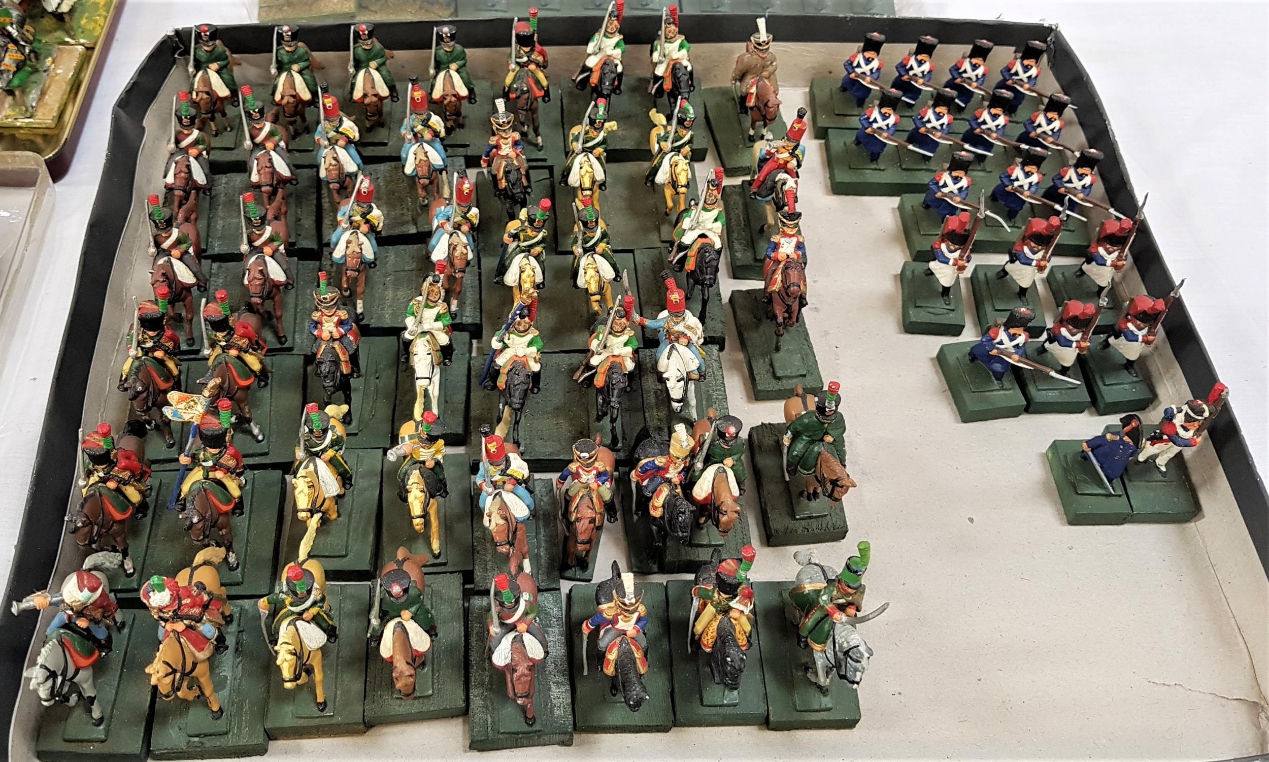 VERY LARGE SELECTION OF HAND PAINTED LEAD SOLDIERS various countries, regiments and ranks, including - Bild 9 aus 12