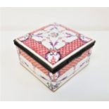 19th CENTURY SAMSON PORCELAIN BOX the hinged lid with metal mounts, decorated with a cherry red