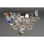 SELECTION OF SILVER AND OTHER RINGS including agate and enamel examples, 1 box
