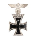1914-45 German Iron Cross First Class with spange bar, one-piece private construction in .800