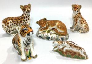 Five assorted Royal Crown Derby paperweights comprising 'Leopard Cub', limited edition 645/95,