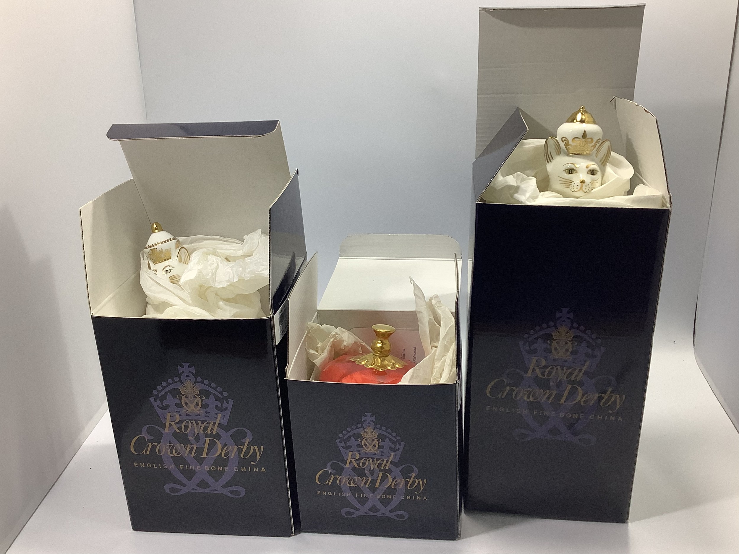 Three Royal Crown Derby paperweights comprising 'Royal Cat George', limited edition 76/450, 'Royal - Image 3 of 3