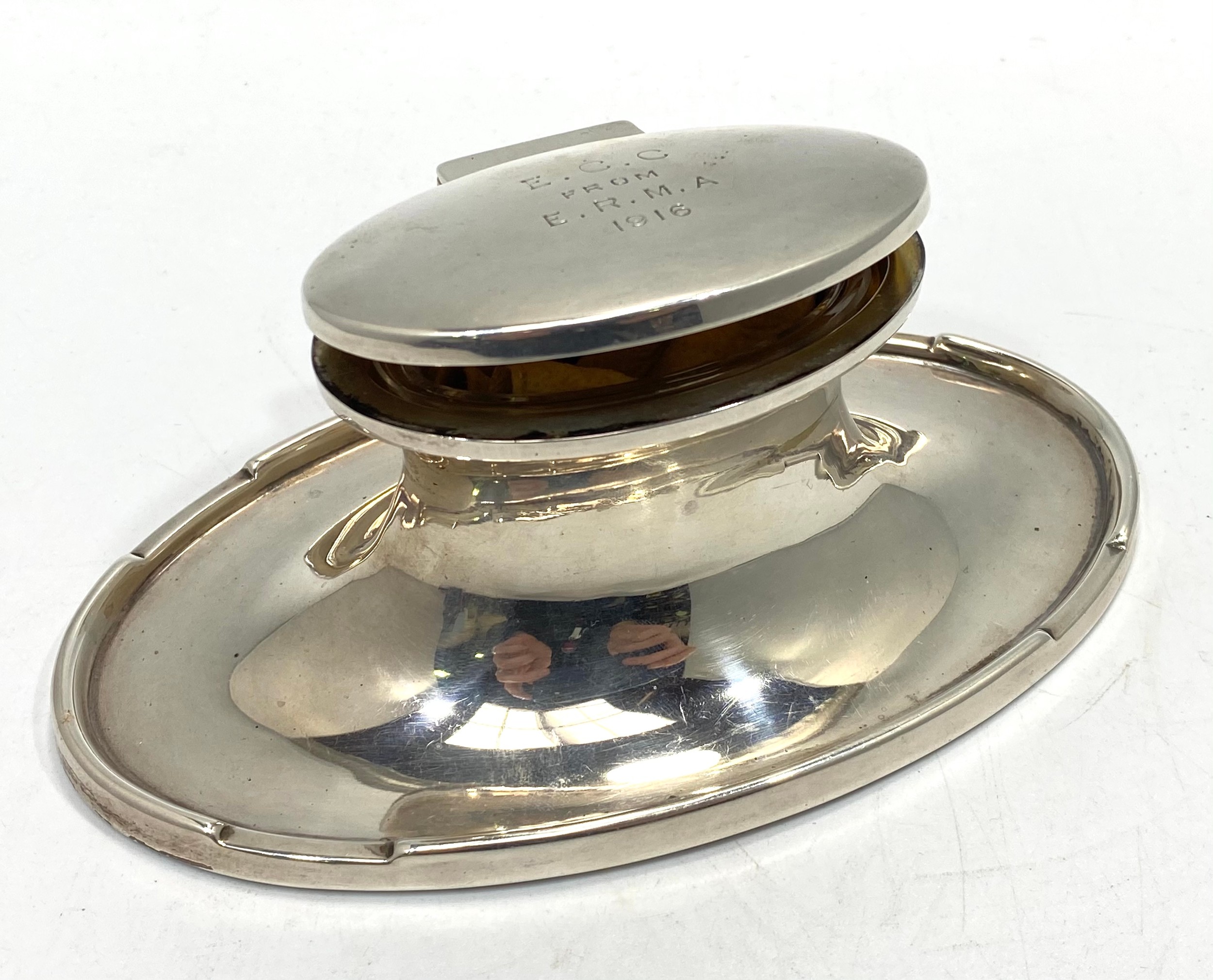 An Asprey's of London loaded silver inkwell of oval waisted form, with clear glass liner and - Image 4 of 4