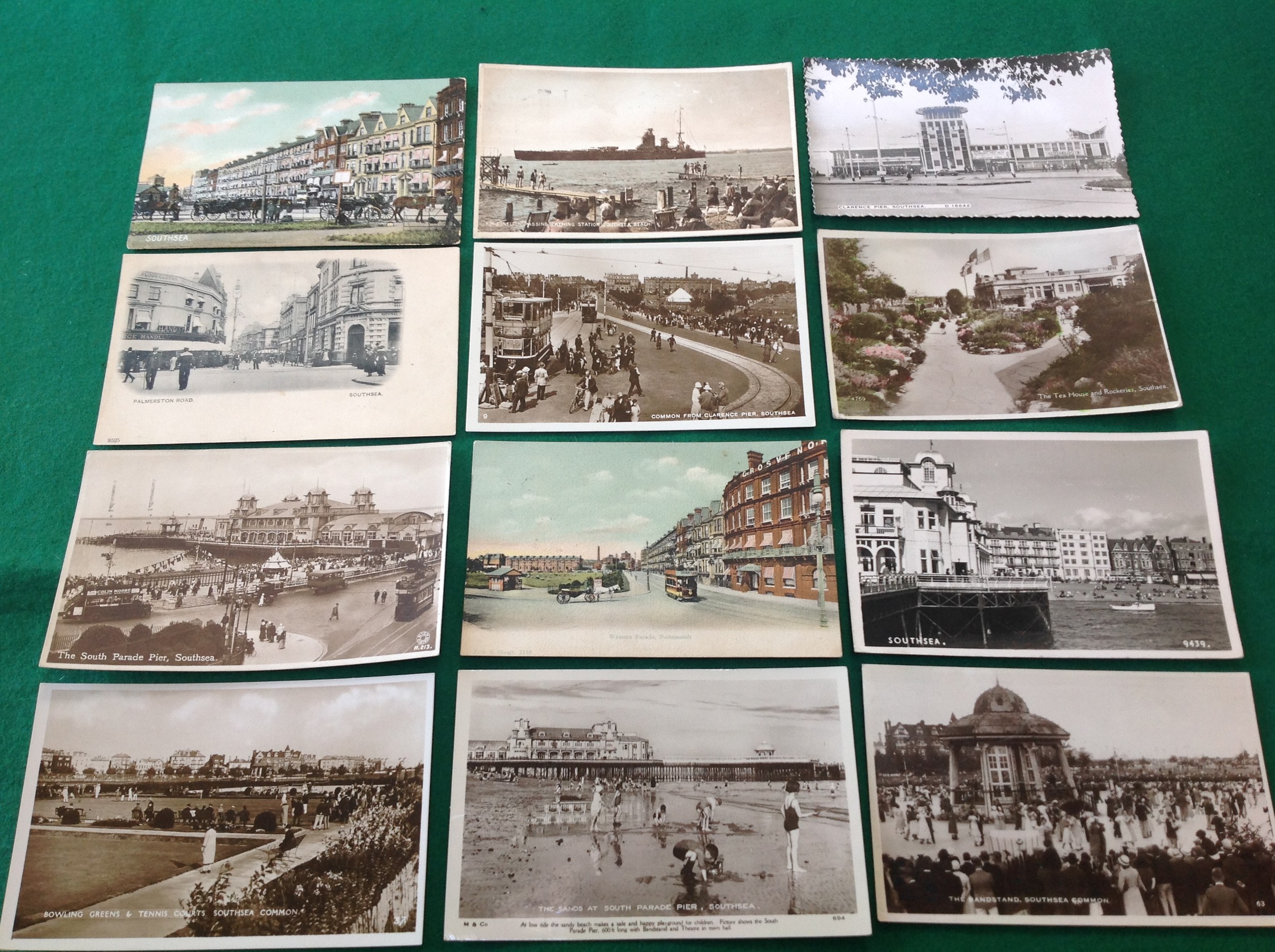 Approximately 400 standard-size postcards of Southsea, all in individual plastic sleeves. A fine - Image 2 of 4