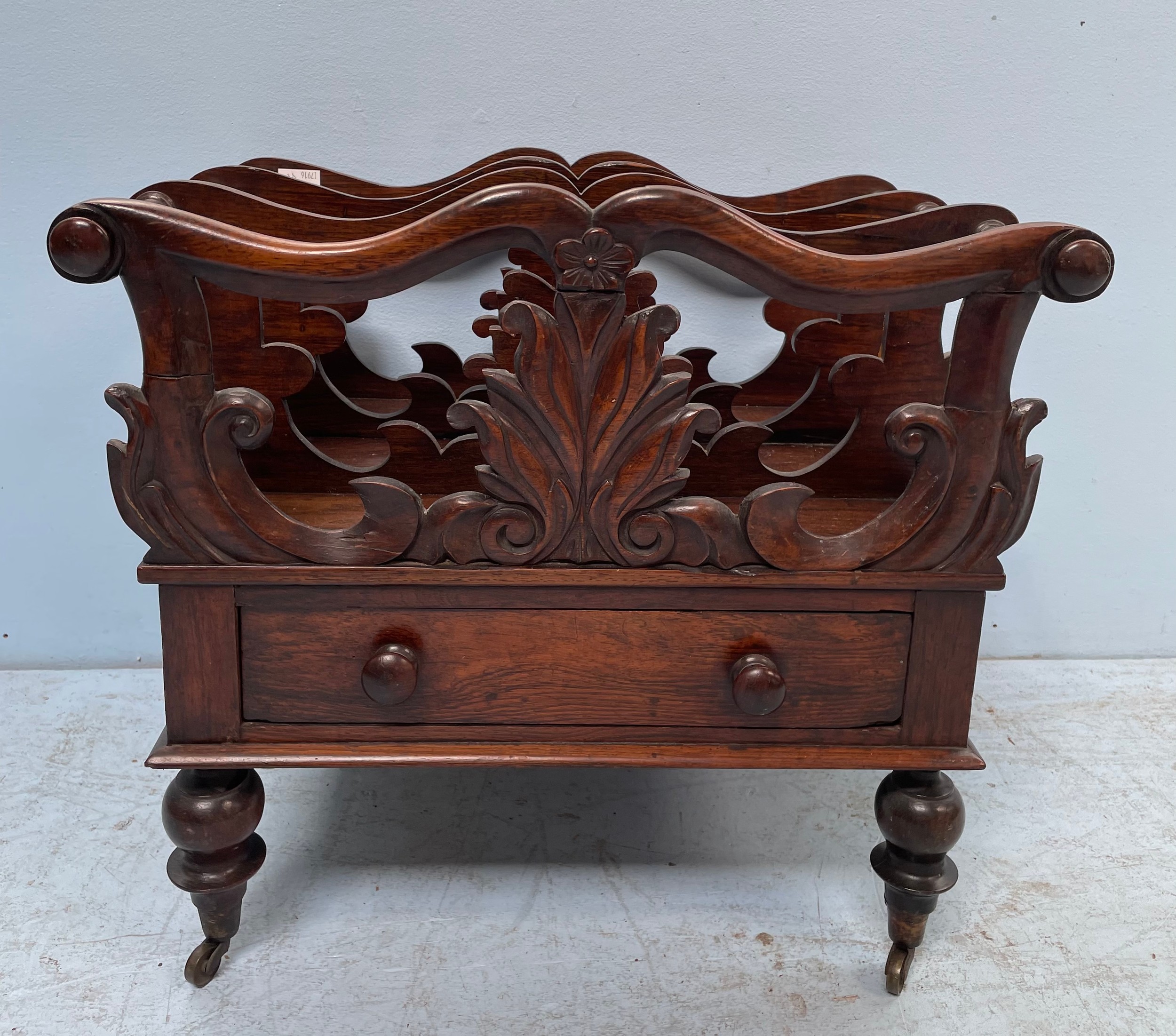 A 19th century rosewood three division Canterbury, with foliate pierced divisions, single drawer, - Bild 2 aus 3