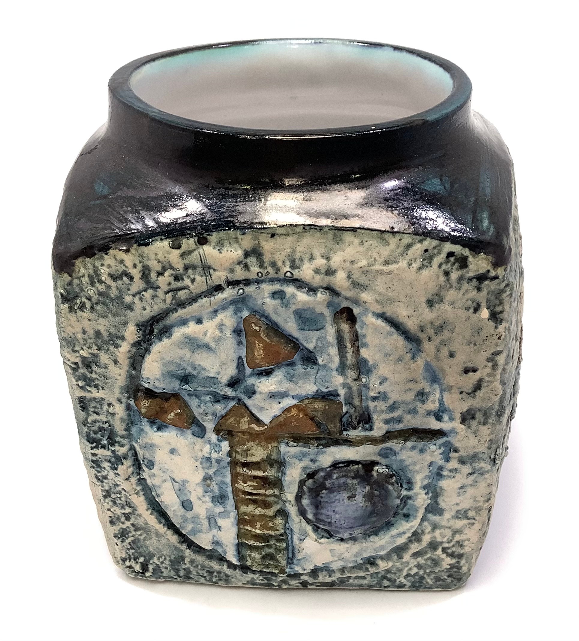 A Troika Pottery marmalade pot decorated by Annette Walters, with incised and painted abstract