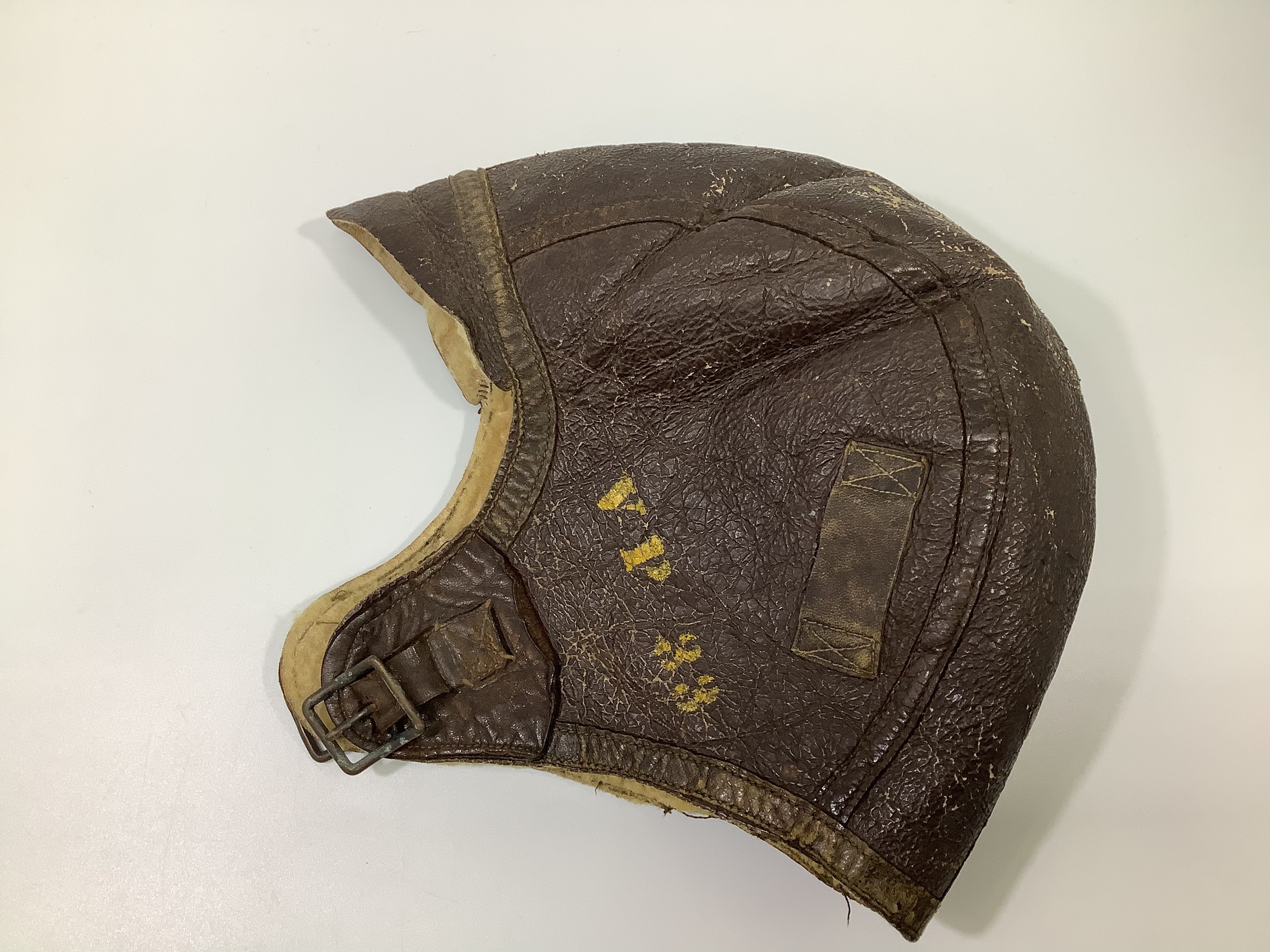 A WWII US Navy pilot's brown leather flying helmet/cap, with sheeps wool lining, (a/f) - Image 2 of 2