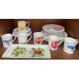 A collection of 24 pieces of Villeroy & Boch Flora pattern fine china, comprising four dinner