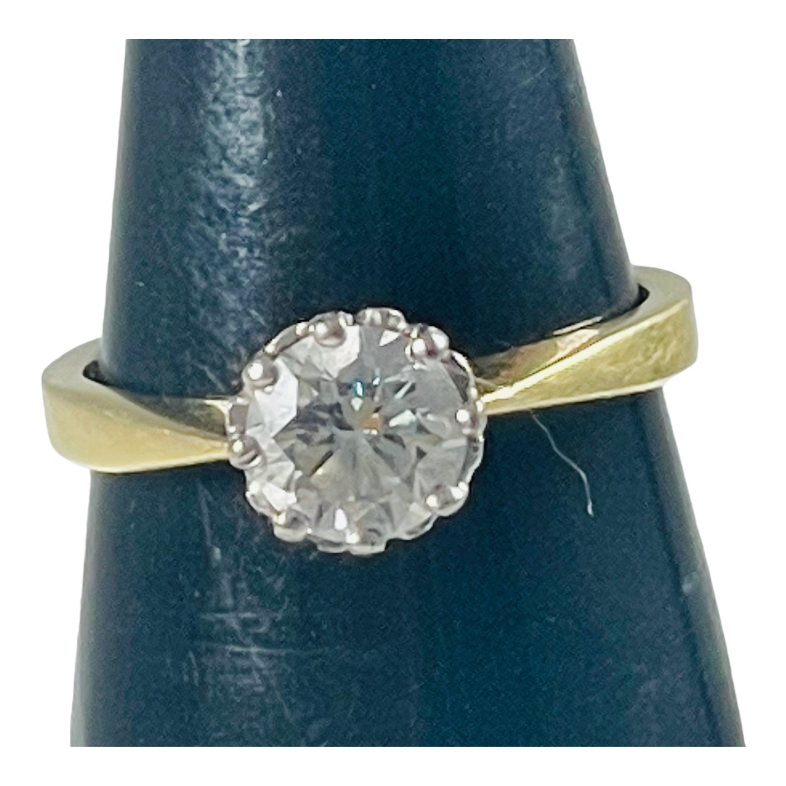 An 18ct gold solitaire diamond ring, the round brilliant cut diamond estimated J colour, SI2 - Image 5 of 6