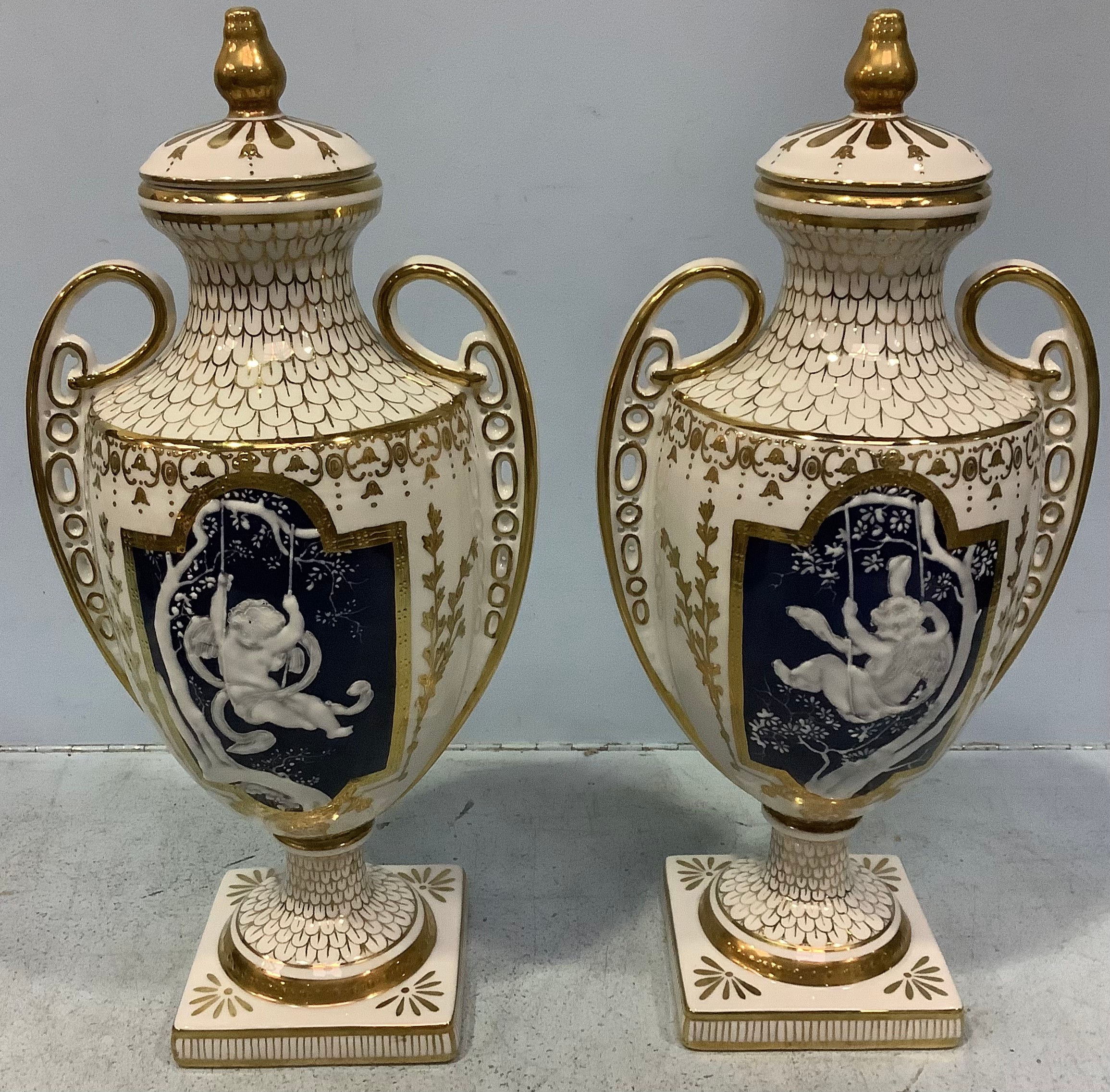 A pair of pâte-sur-pâte decorated urns with covers in the style of Marc-Louis Solon, classically - Image 9 of 22