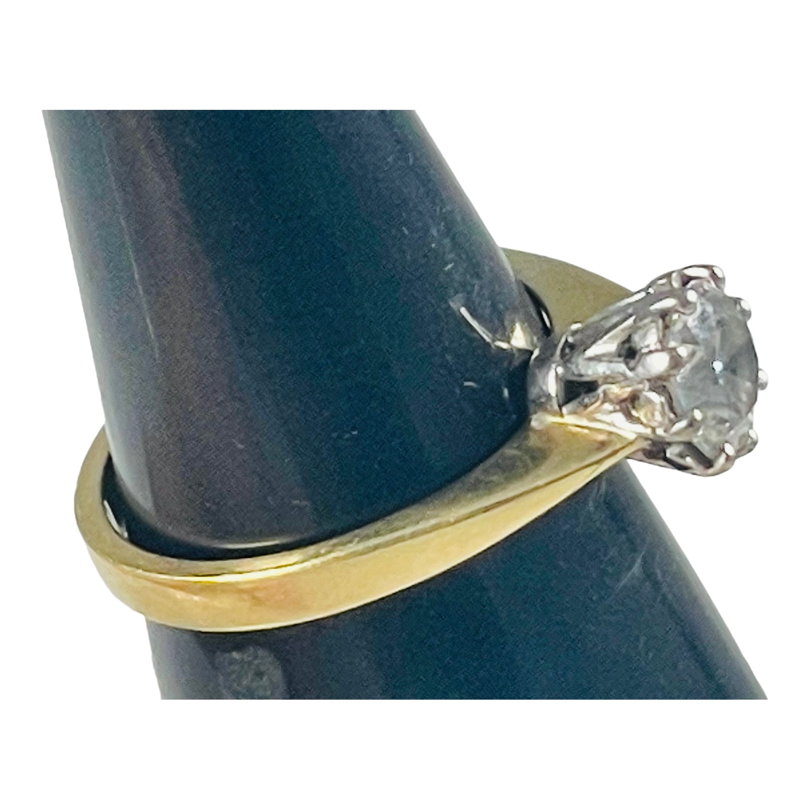 An 18ct gold solitaire diamond ring, the round brilliant cut diamond estimated J colour, SI2 - Image 6 of 6