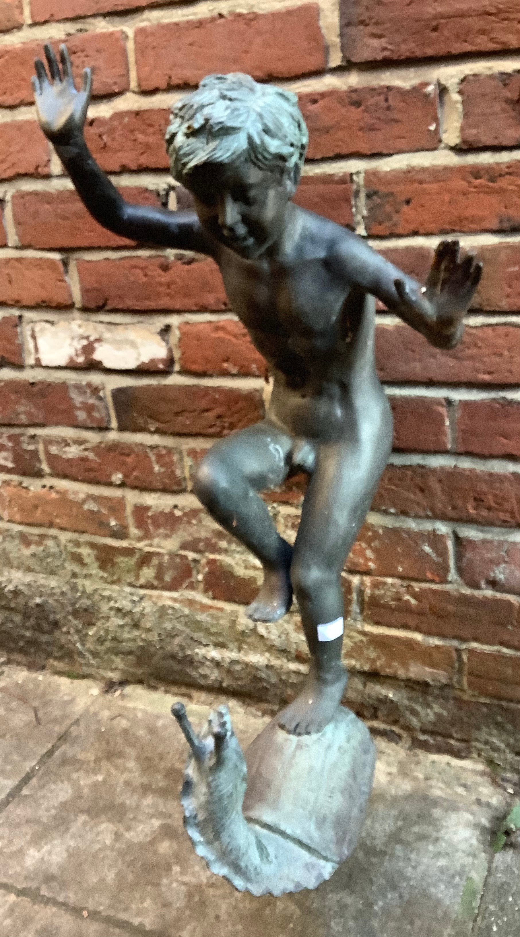 A late 19th / early 20th century copper fountain modelled as a figure of a young boy balancing on - Bild 3 aus 4