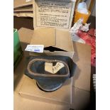 Collectables : Militaria - WW2 gas mask within its