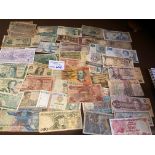 Collectables : Banknotes - nice lot of world notes