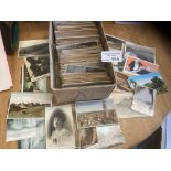 Postcards : A box of 530+ world wide vintage mainl