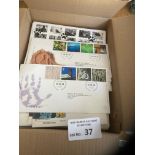 Stamps : GB FDCs 1970s-2000s x211 some on card cut