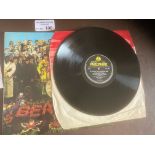 Records : BEATLES - Sgt Peppers Lonely Hearts albu