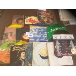 Records : 13 picture discs, coloured & etched 7" s