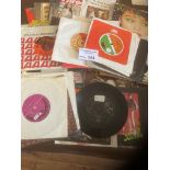 Records : 110+ 7" singles interesting lot mostly p