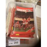 Football : Arsenal home programmes 1980s (152)